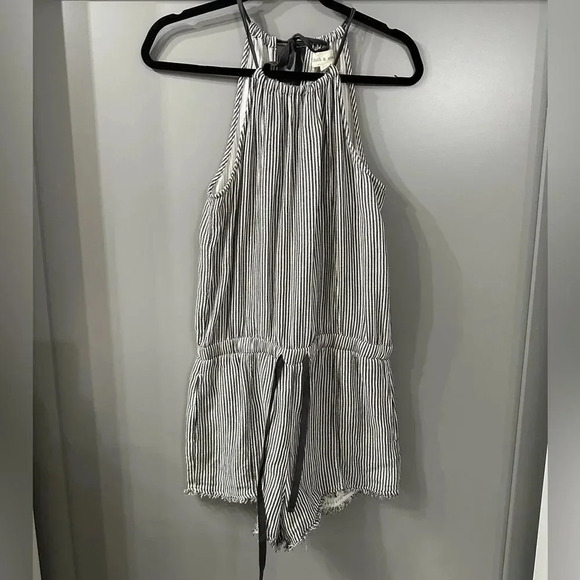 Cloth & Stone Anthropologie Striped Romper Size Small - Picture 2 of 7